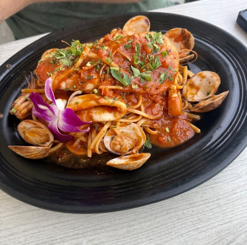 Seafood Linguine with Tomato Sauce